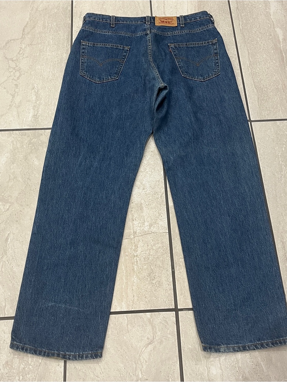 Vintage Levis 565 Jeans Mens 36x34 Medium Wash Denim Relaxed Fit Wide 80s/90s